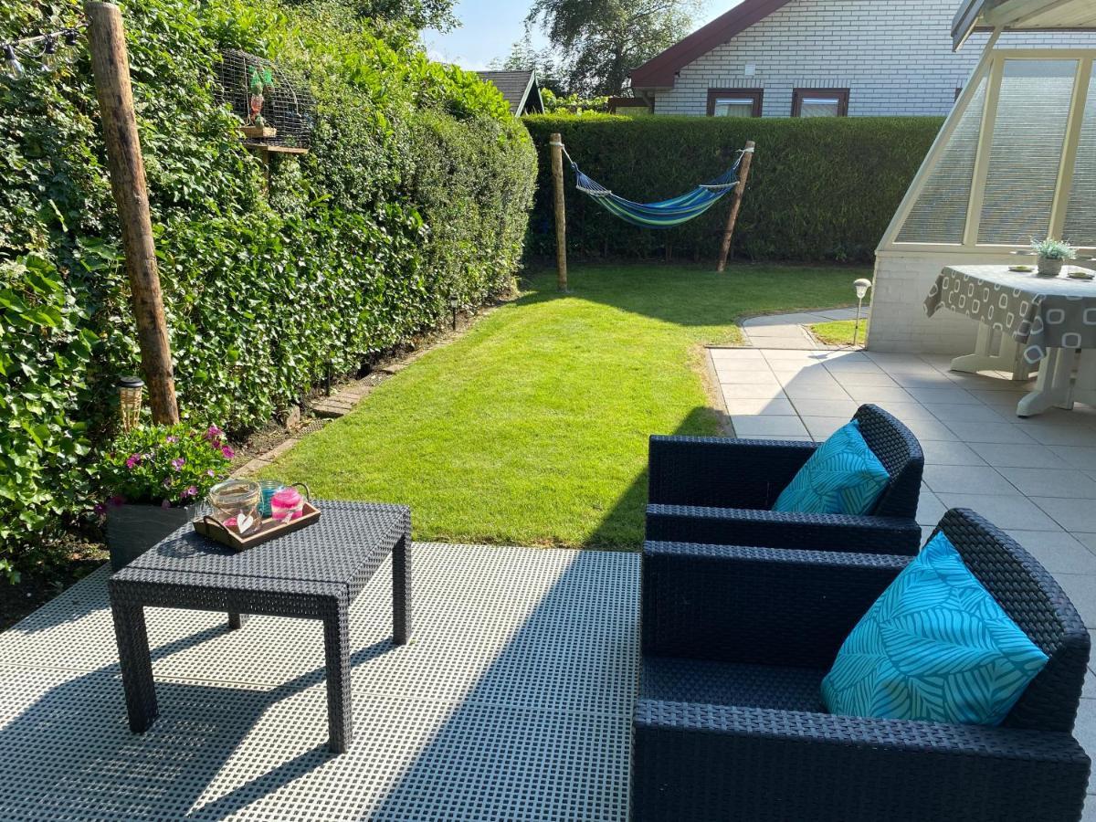 Bungalow Scheldezicht in Zeeland dicht bij zee Scherpenisse Buitenkant foto
