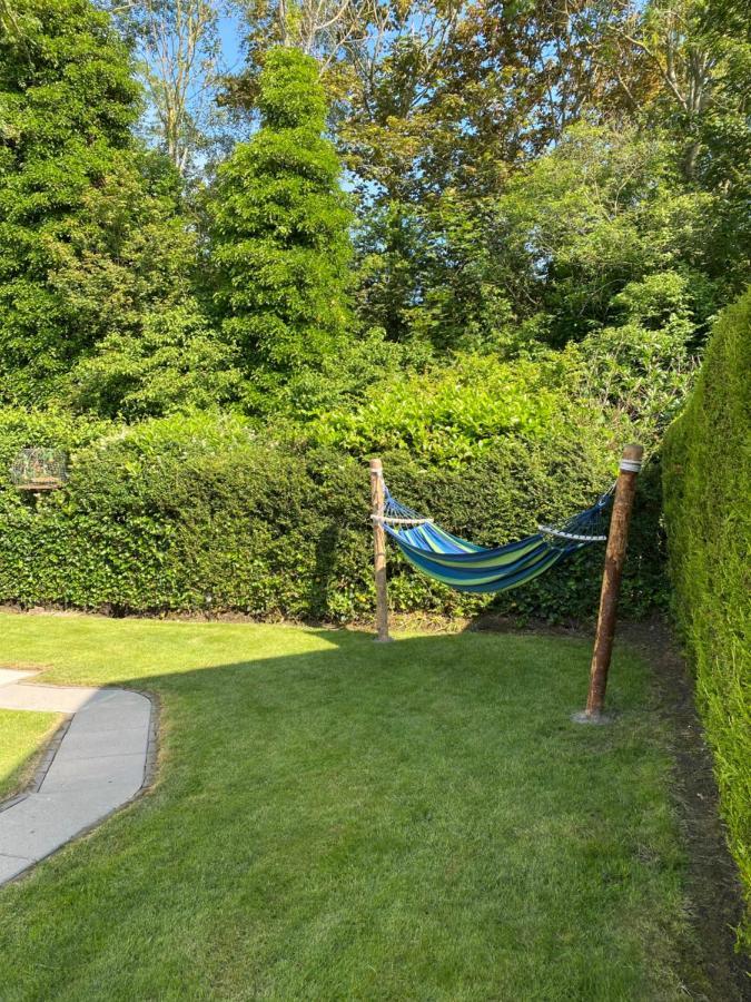 Bungalow Scheldezicht in Zeeland dicht bij zee Scherpenisse Buitenkant foto