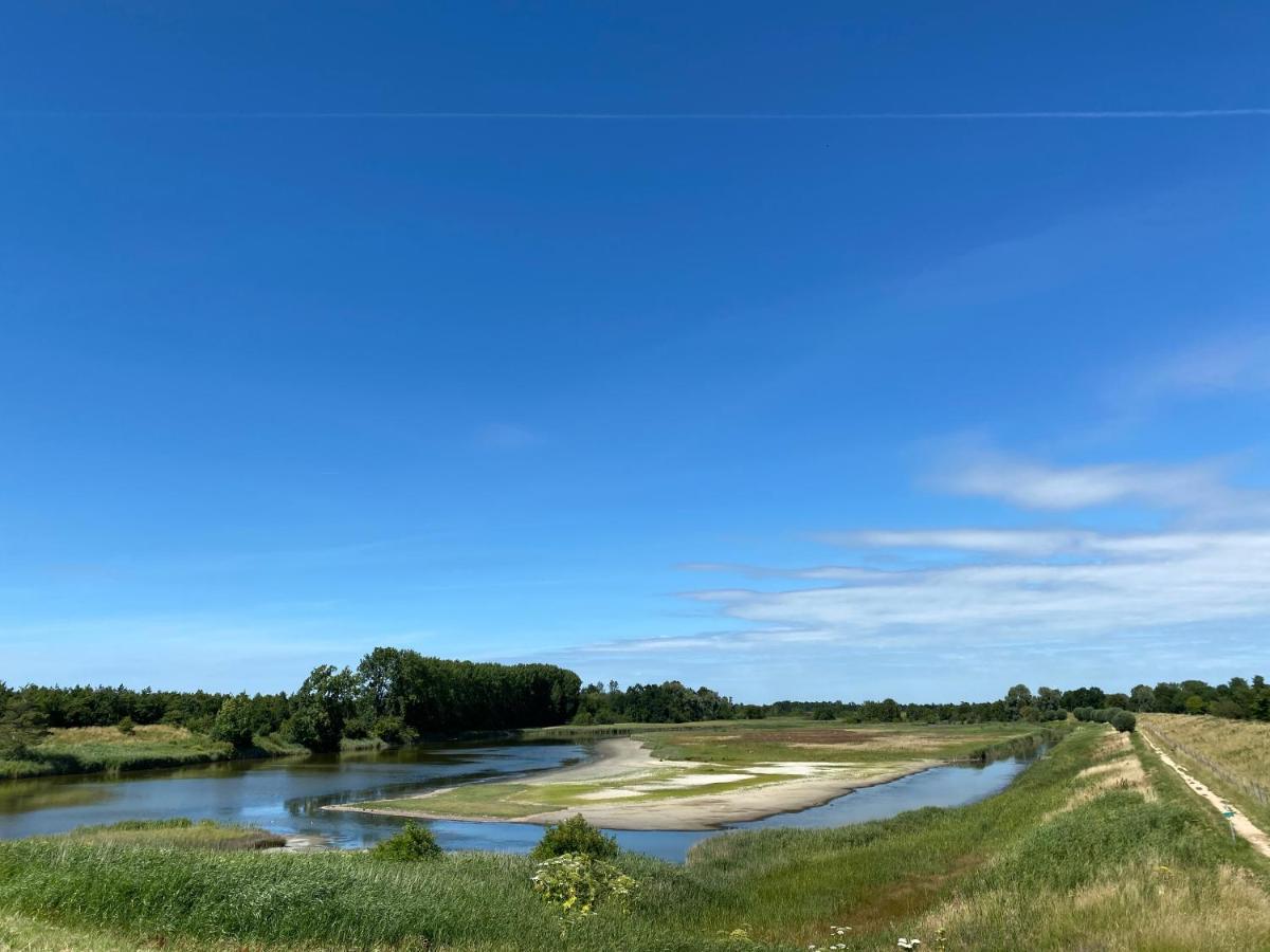 Bungalow Scheldezicht in Zeeland dicht bij zee Scherpenisse Buitenkant foto