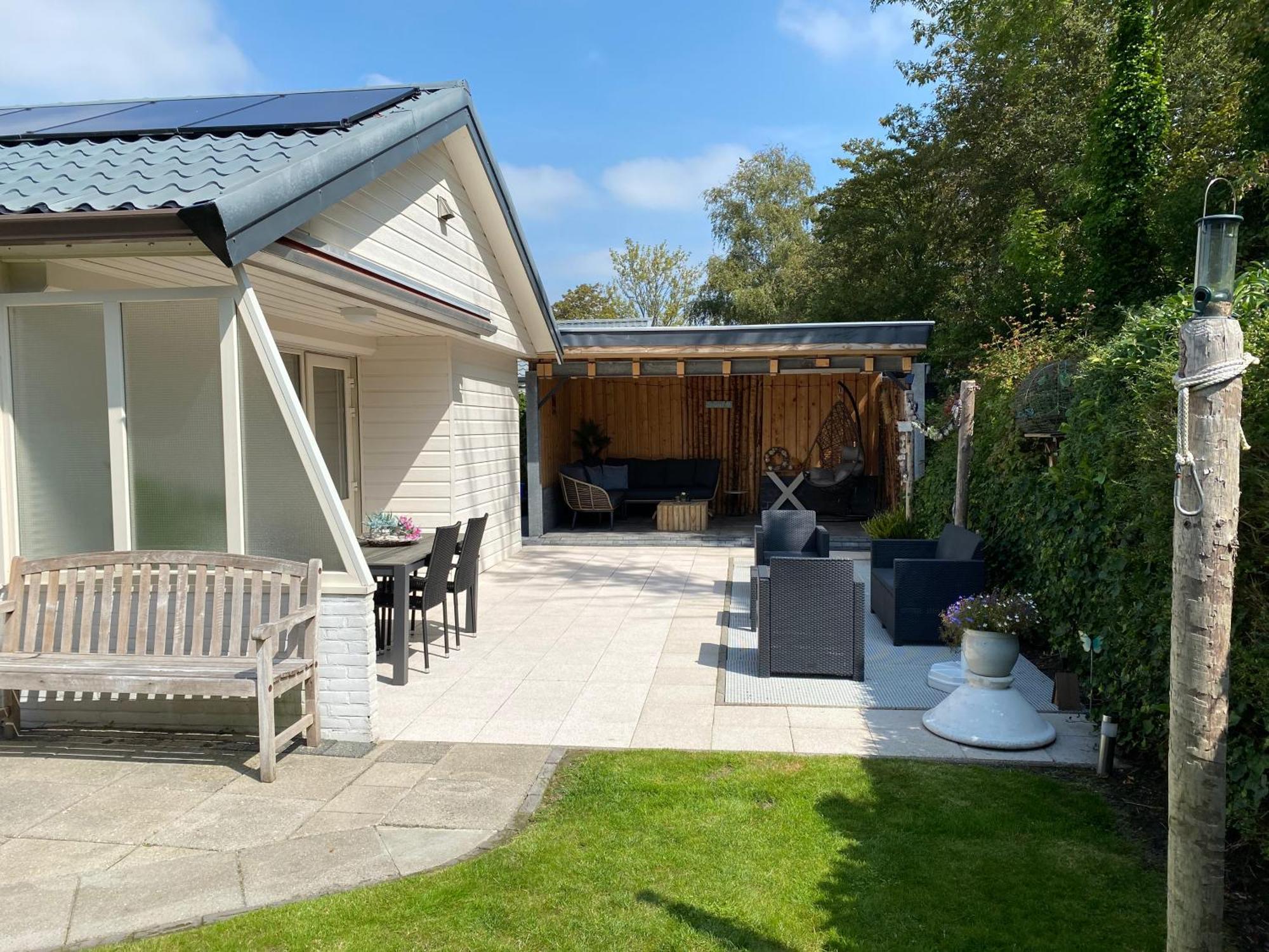 Bungalow Scheldezicht in Zeeland dicht bij zee Scherpenisse Buitenkant foto